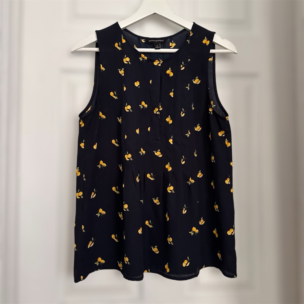 Banana Republic Women’s Pleated Sleeveless Tank Top Size S, Navy Blue & Lemon